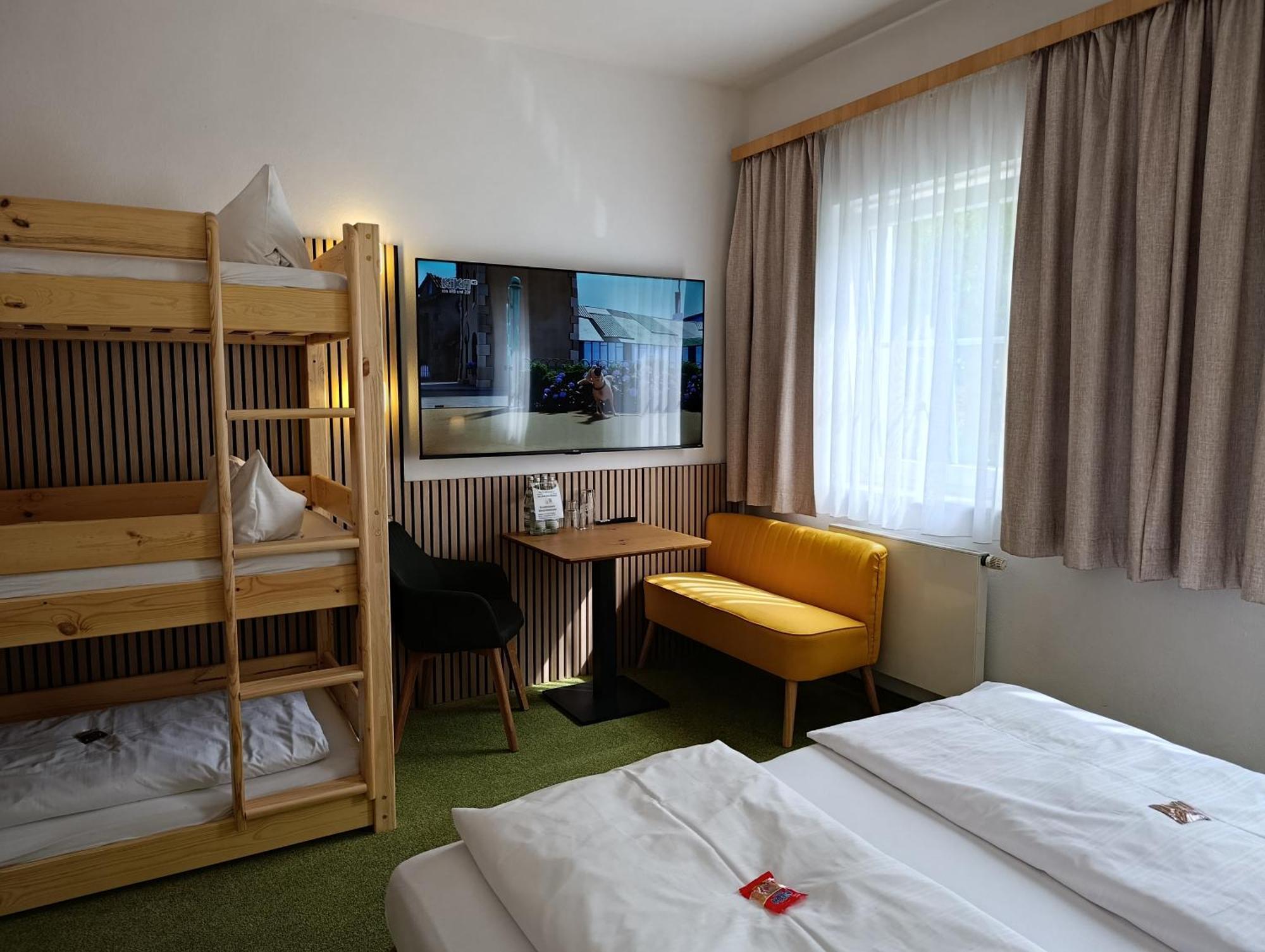 Familienhotel Nahe Der Therme Erding Bagian luar foto